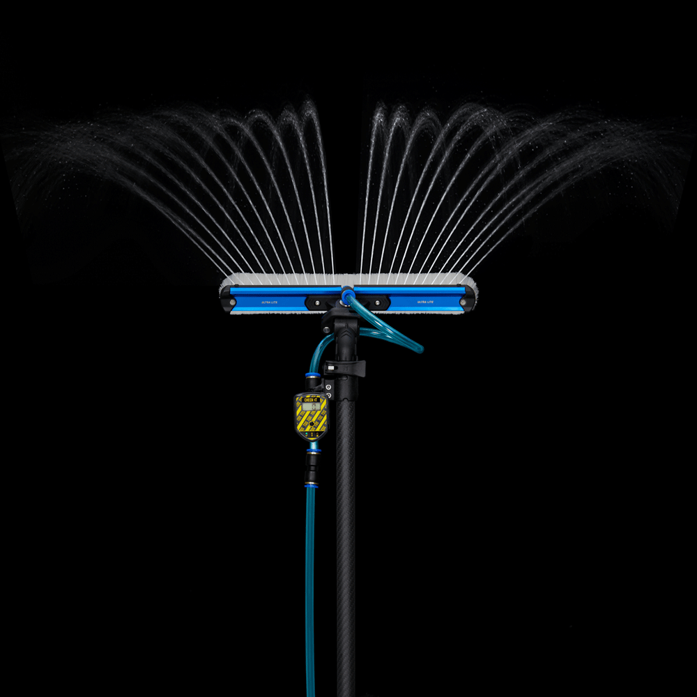 https://www.futureofcleaning.com/cdn/shop/products/RADIAL-ULTRA-LITE-BACK-_-POLE-_-HI-FLO-_-CHECK-IT-product-photo-on-black-2022_1000x.png?v=1648114739